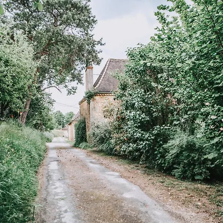 Holiday home 3 Bed - Sleeps 6 - Pool - Parking - Pet Friendly Couze-et-Saint-Front