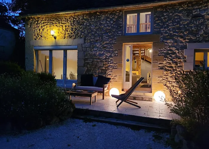 3 Bed - Sleeps 6 - Pool - Parking - Pet Friendly Σπίτι διακοπών