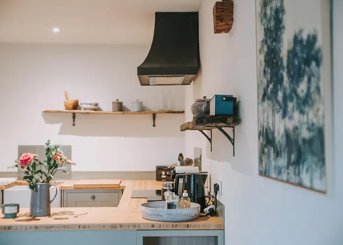 Σπίτι διακοπών 3 Bed - Sleeps 6 - Pool - Parking - Pet Friendly *