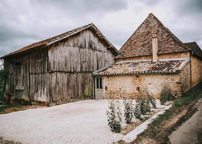 Σπίτι διακοπών 3 Bed - Sleeps 6 - Pool - Parking - Pet Friendly Couze-et-Saint-Front